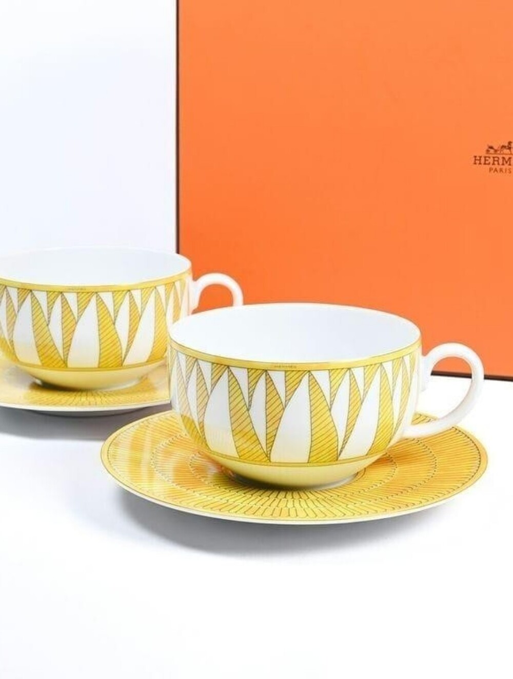 New Hermes Soleil Set Of 2 Tea Cups With Saucers